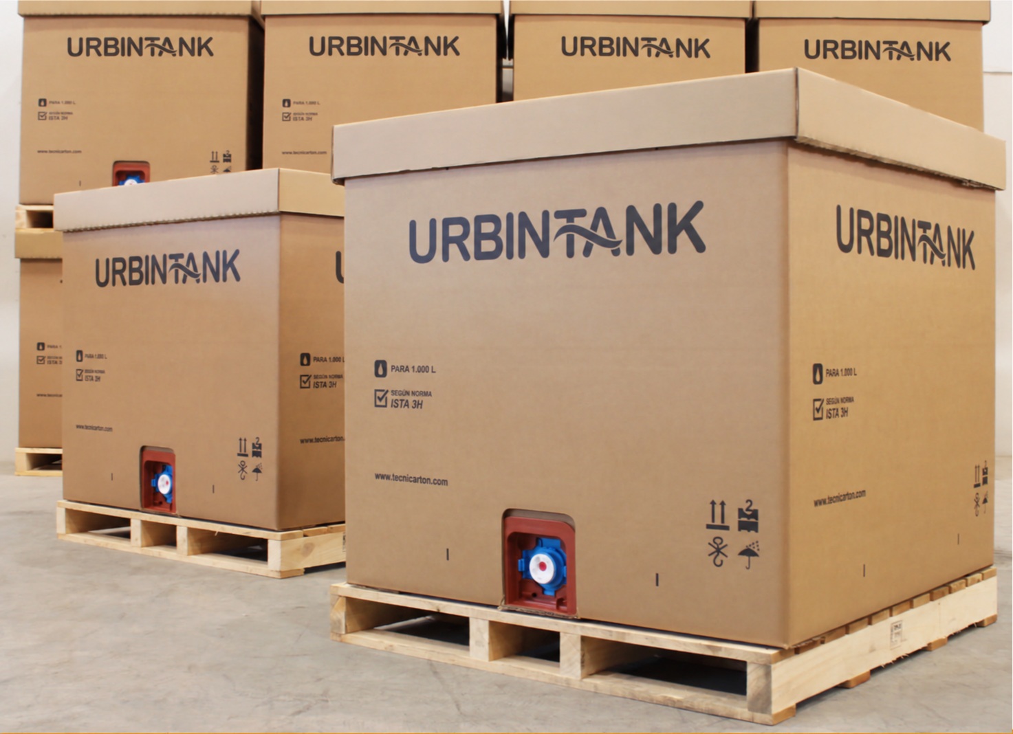 Contenedores Urbintank de cartón para líquidos a granel